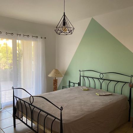 Tres Bel Appartement Entier Proche De La Mer 2 Chambres 1 Salon Vallauris Exteriör bild
